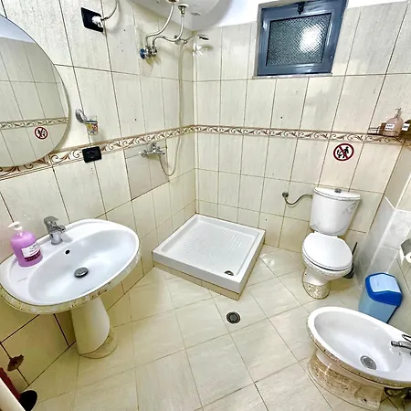 Hideaway Apartamento Tirana