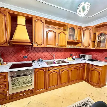 Boku Apartments Pazari I Ri 6 * 티라나