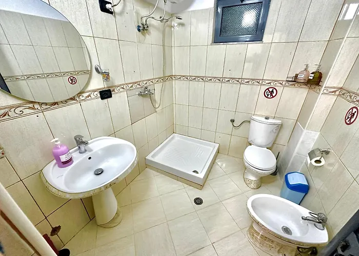 Hideaway Daire Tiran